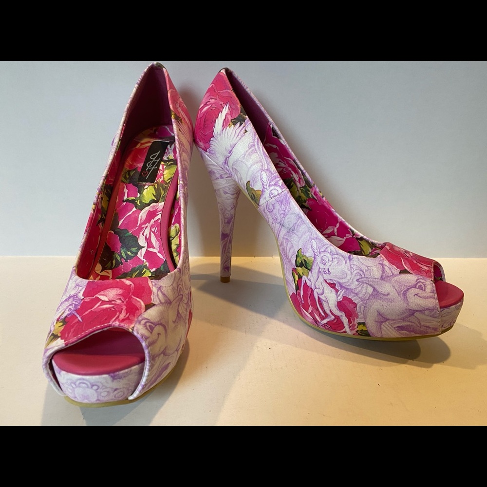 NWOT IRON FIST HEELS